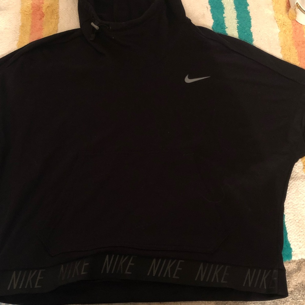 Nike Crop hoodie worn once size M